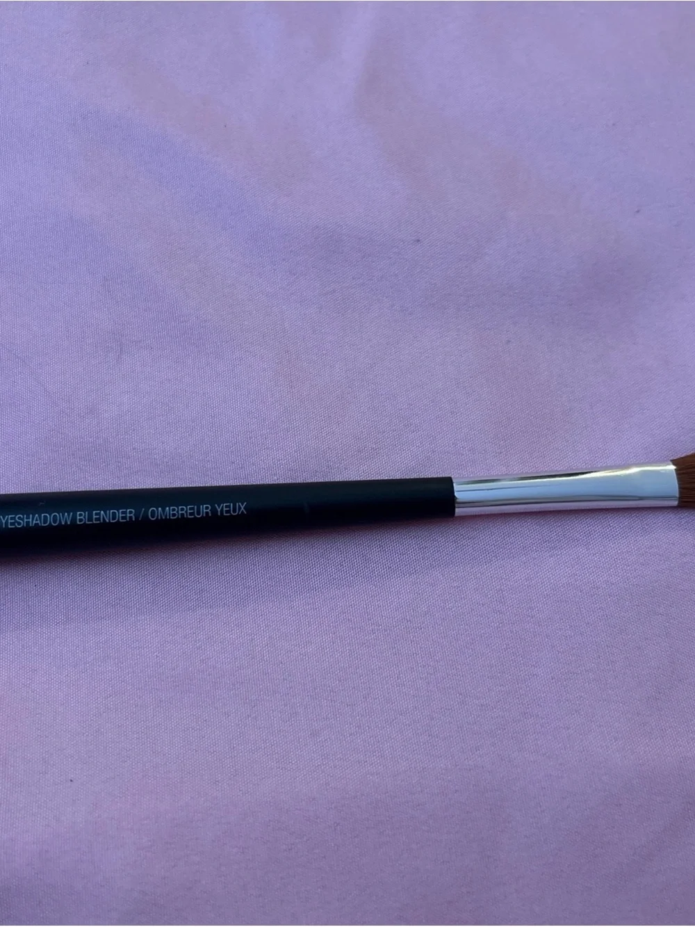 The Body Shop Eyeshadow Blender  Brush